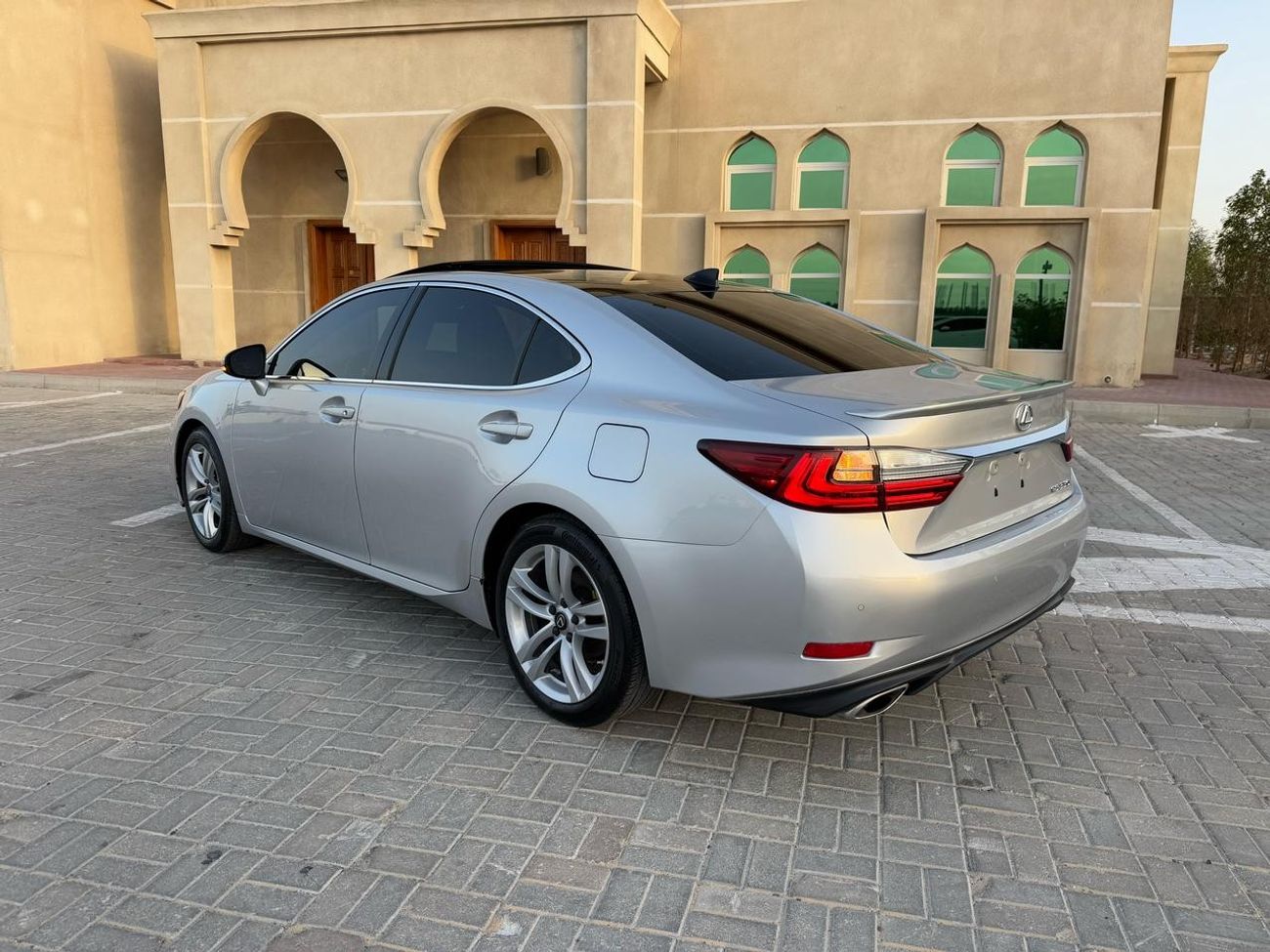 Lexus ES350 Lexus Es350 2016 panoramic