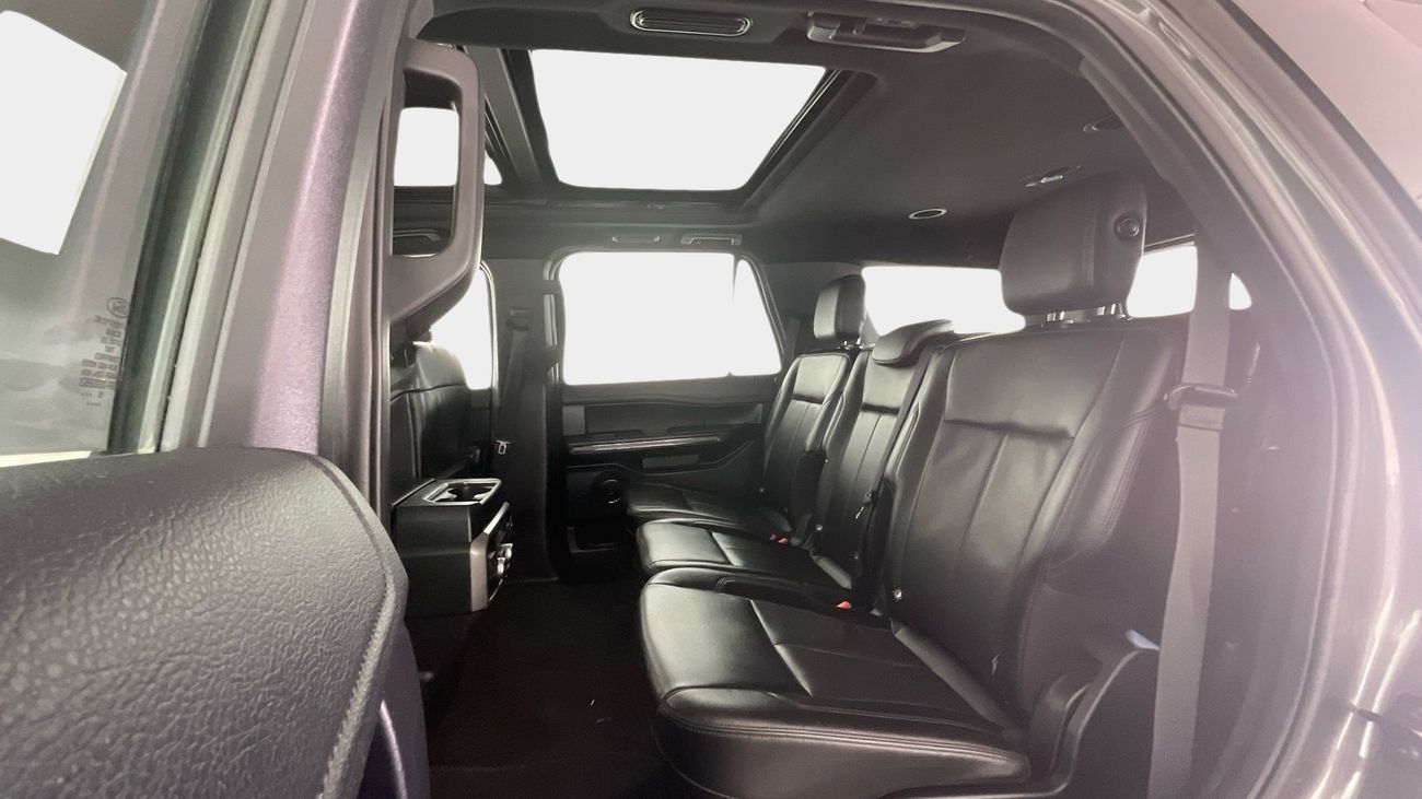 Ford Expedition 3.5 XLT AUTO NAV LTHR | Guaranteed Warranty | 0 Down Payment