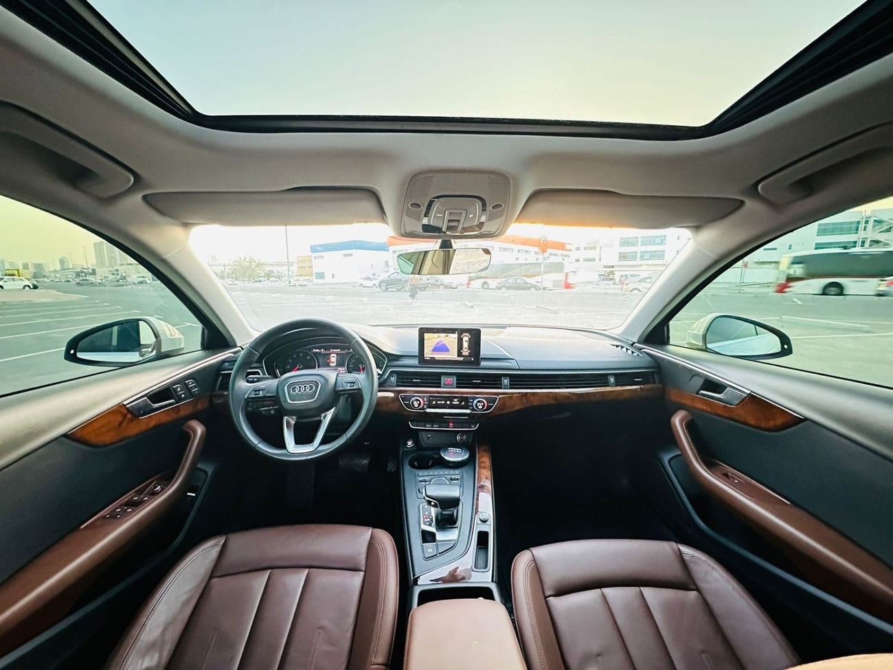 أودي A4 30 TFSI ديزاين S لاين و سبورت باكج