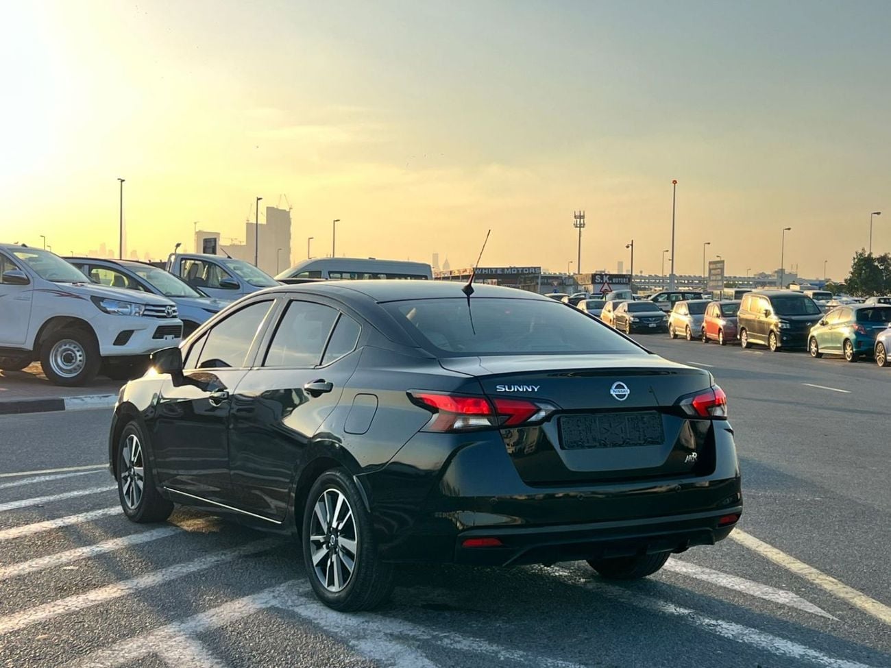Nissan Sunny 2022 Nissan Sunny 1.6L V4  GCC - FWD  - Full Option - Radar & Sensor 360* CAM - Agency Serviced