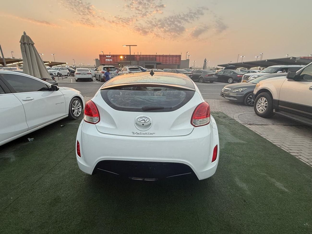 هيونداي فيلوستر GLS SR بانوراما بحاله ممتازه 1.6سي سي