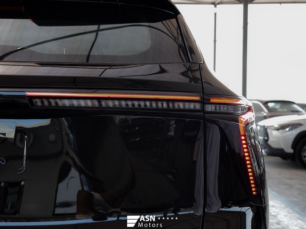 Kaiyi X7 1.5T Mountain Peak Edition 7 seater (Export Price)