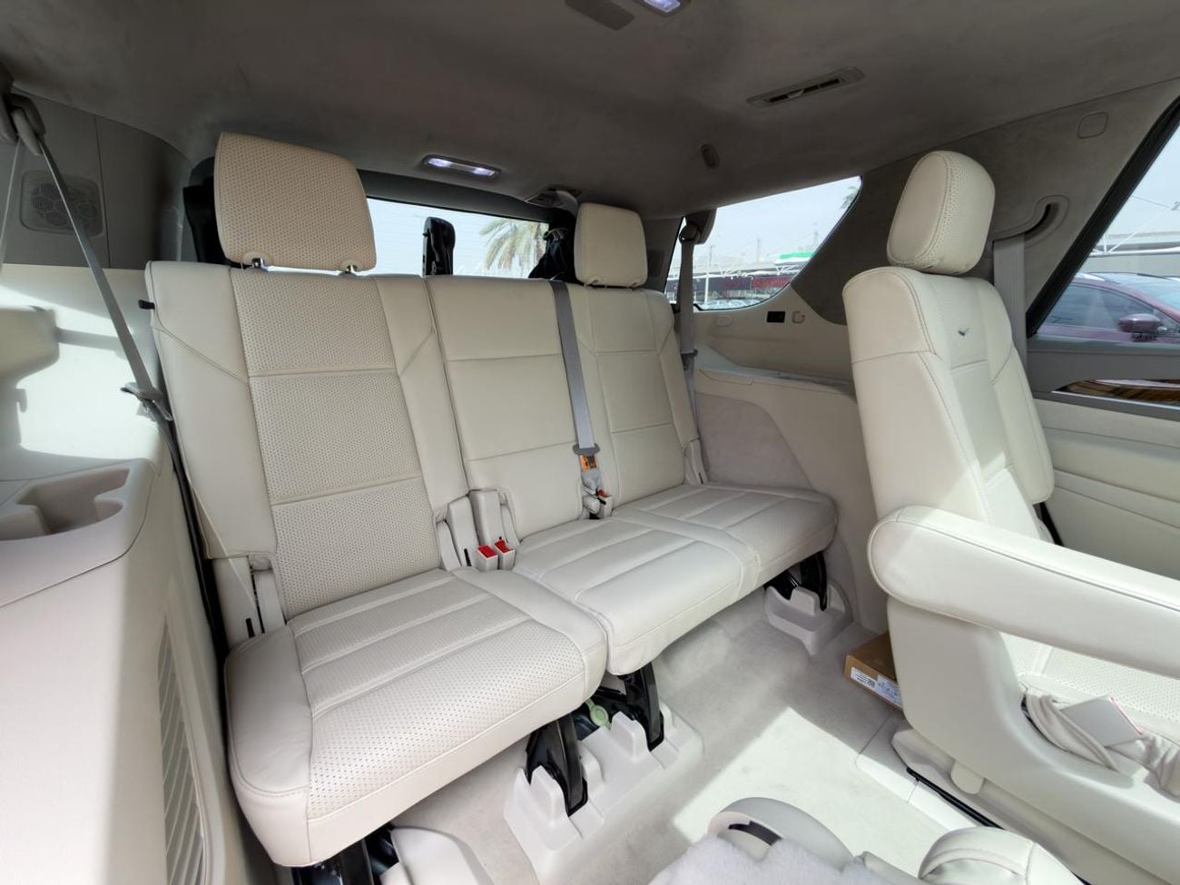 كاديلاك إسكالاد Sport Platinum 6.2L 4WD