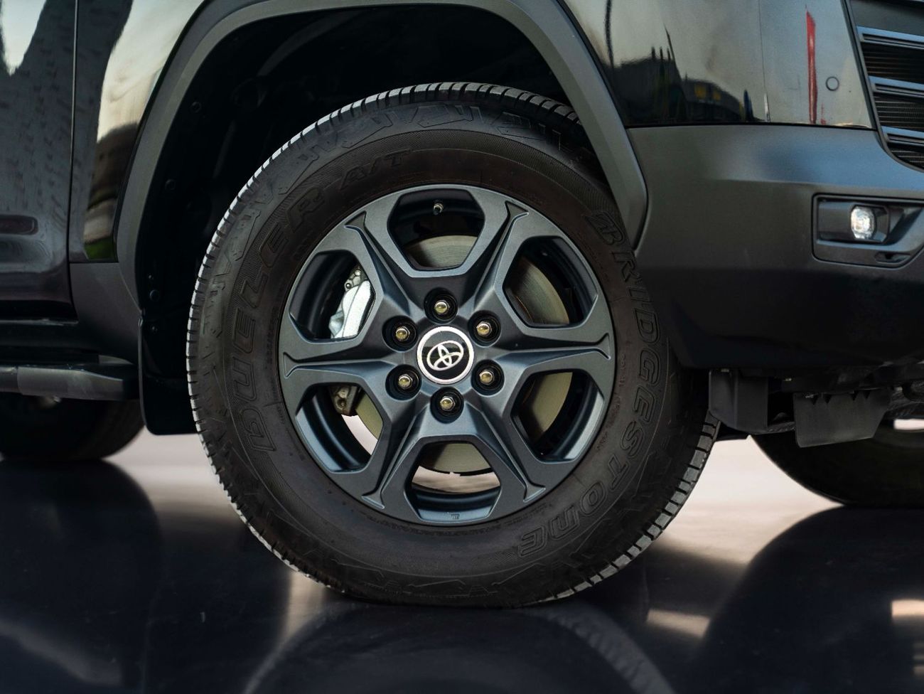 Toyota Land Cruiser GR-S 3.3L