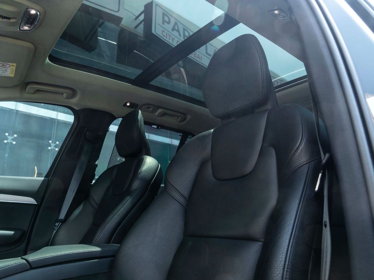 Volvo XC90 AED 2,988 PM • XC90 B5 • ONLY 15,000 KMS • OFFICAL VOLVO WARRANTY AND SERVICE CONTRACT