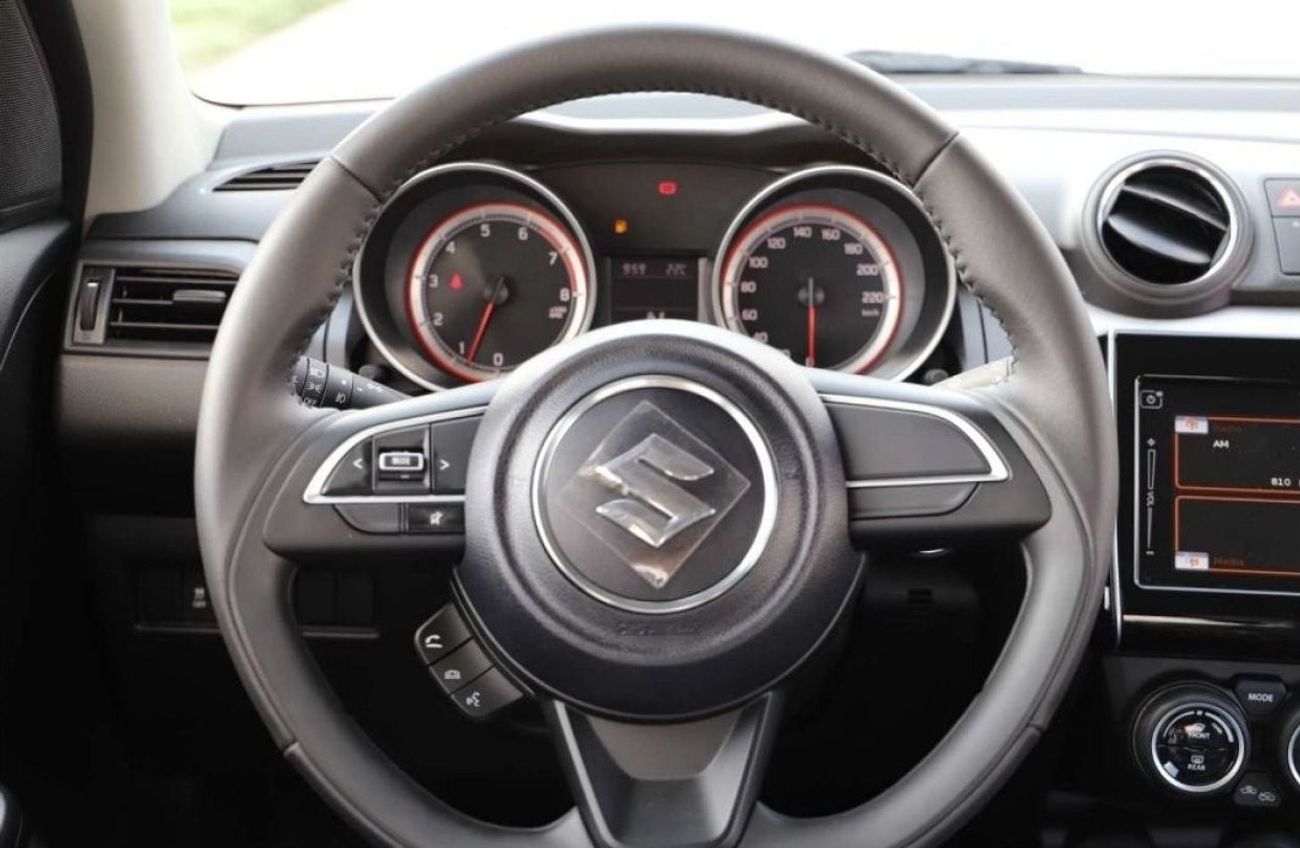 سوزوكي سويفت GLX