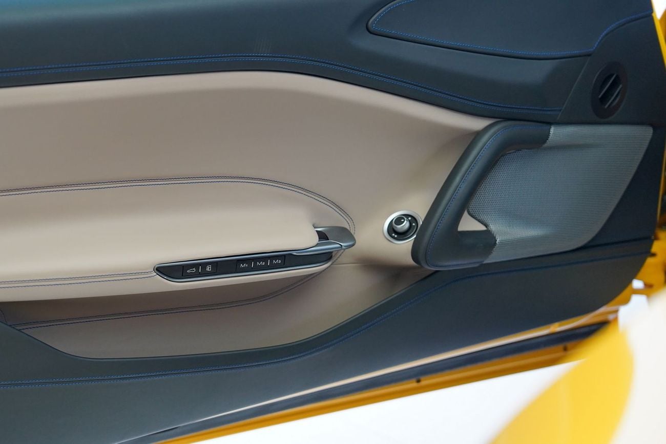 فيراري جي تي سي 4  لوسو T V8