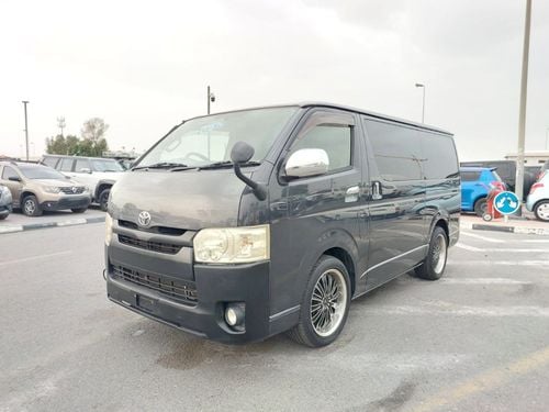 Toyota Hiace TOYOTA HIACE VAN RHD 2005 MODEL 2.0 L PETROL AUTOMATIC(PM16078)