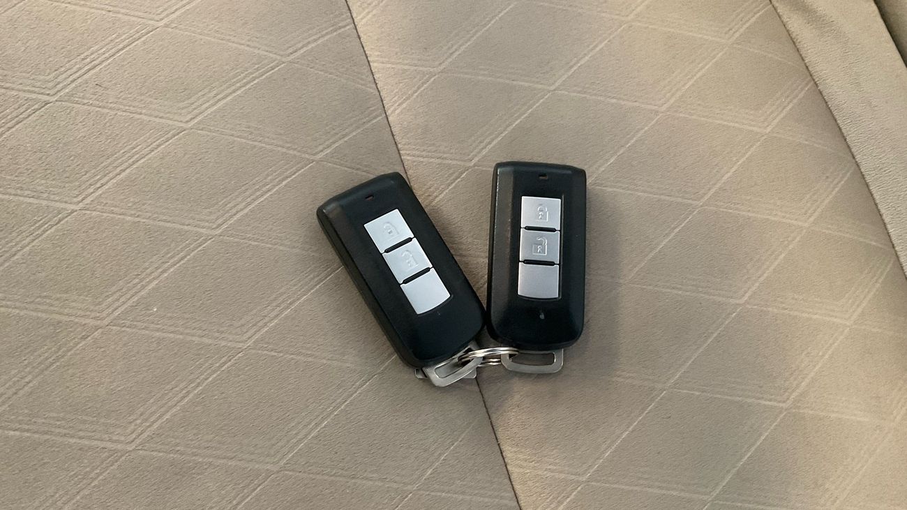 Mitsubishi Xpander 1.5 HIGH LINE AUTO | Guaranteed Warranty | 0 Down Payment
