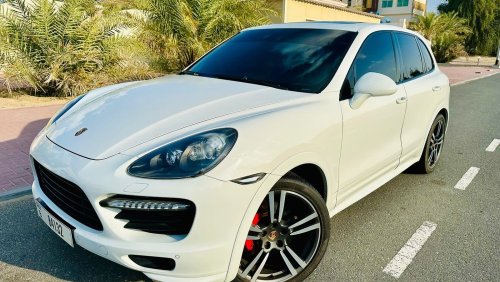 بورش كايان جي تي أس Porsche Cayenne GTS  2014  Gcc