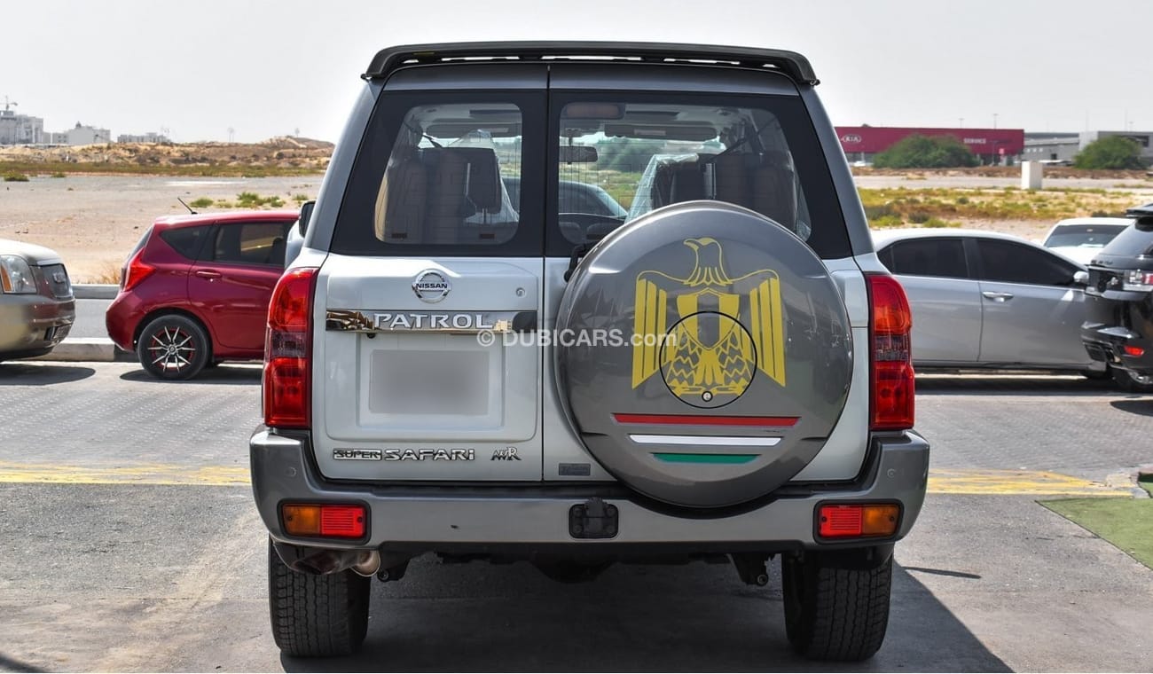 Nissan Patrol Super Safari
