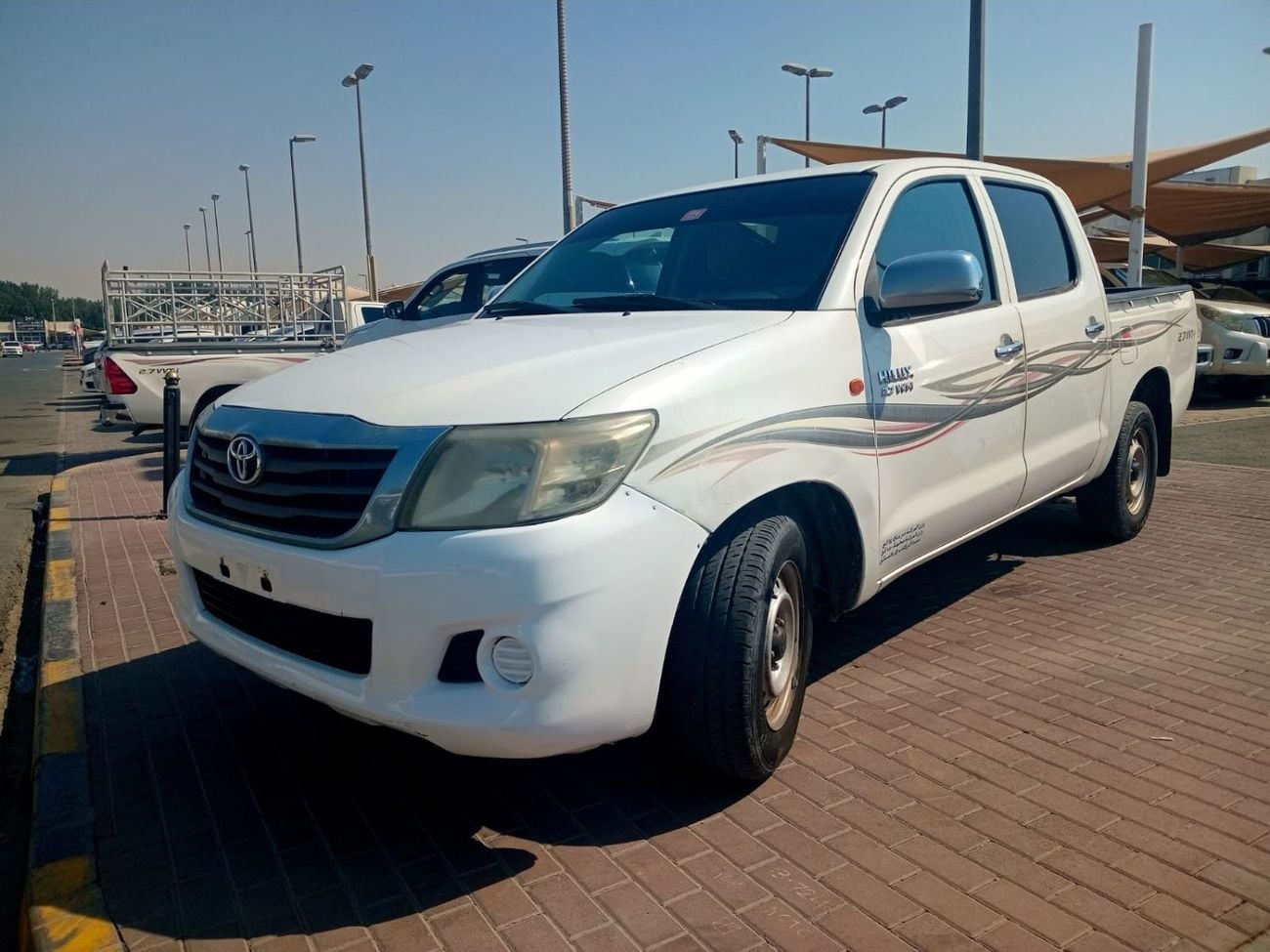 تويوتا هيلوكس DC 2.7L 2WD PETROL MANUAL TRANSMISSION