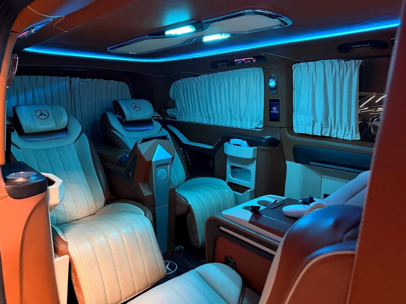 مرسيدس بنز V 250 V 250 VIP Luxury Passenger Van