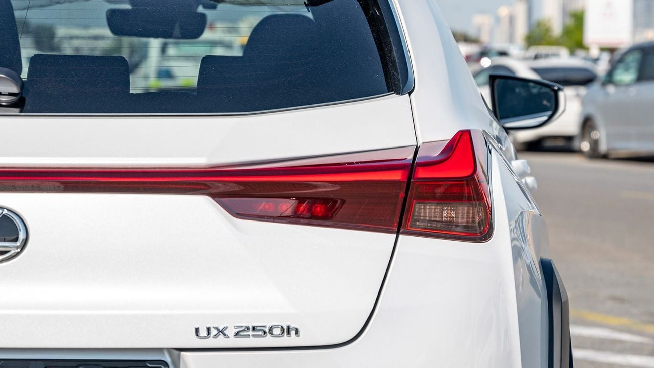 Lexus UX250h STD (NON GCC) LEXUS UX250H | 2-YEAR WARRANTY + SERVICE AVAILABLE | IN-HOUSE FINANCING | 0% DOWNPAYME