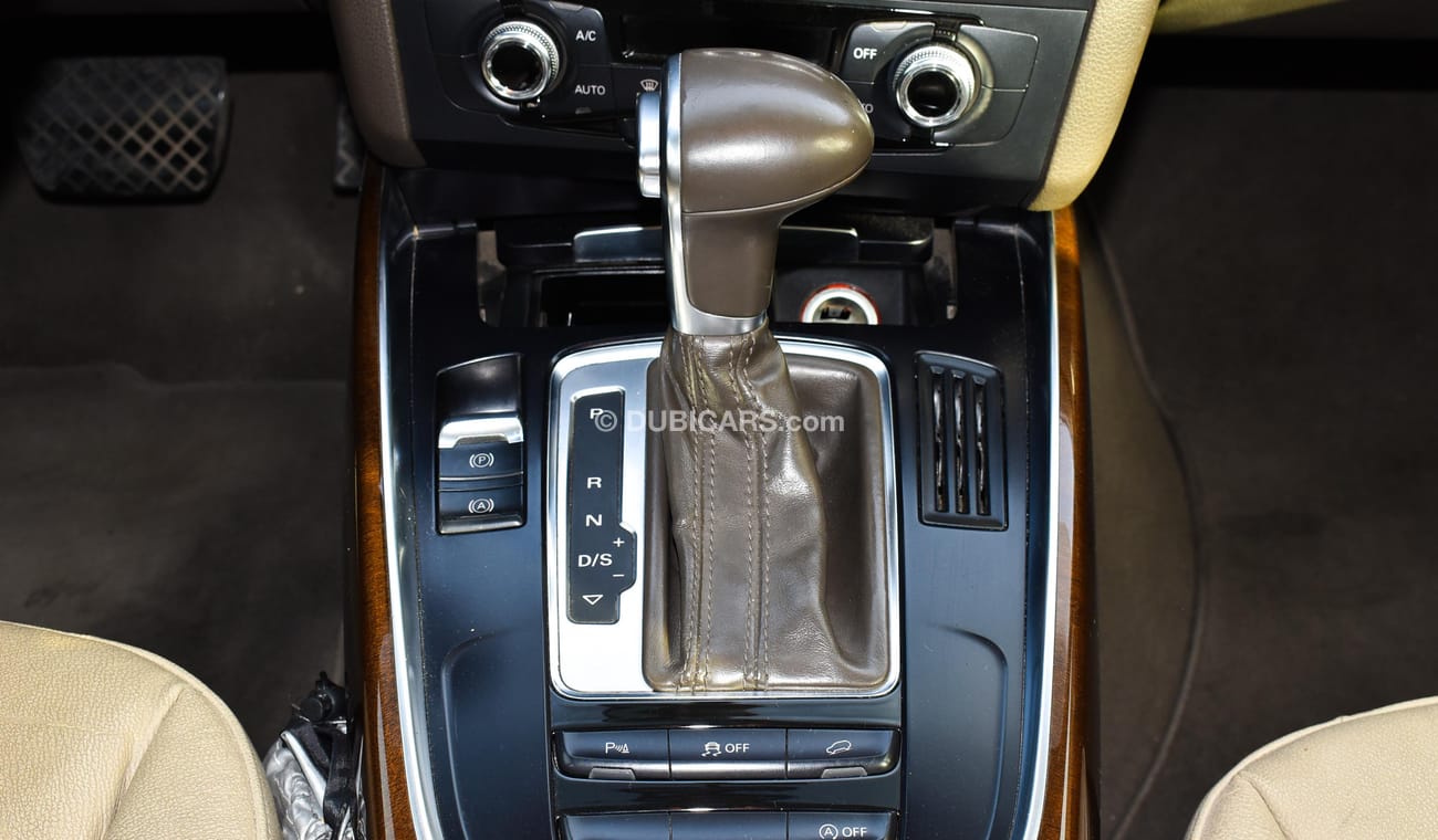 أودي Q5 موديل 2016 صبغ وكالة 4 سلندر مثبت سرعة تحكم شاشة جناح خلفى بحالة ممتازة لاتحتاج لأى مصاريف