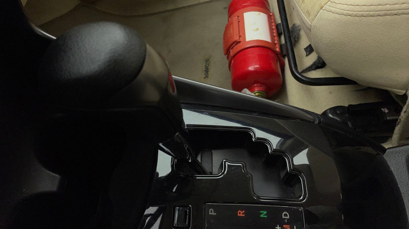 تويوتا يارس SE 1.5 | بدون دفعة مقدمة | اختبار القيادة في المنزل