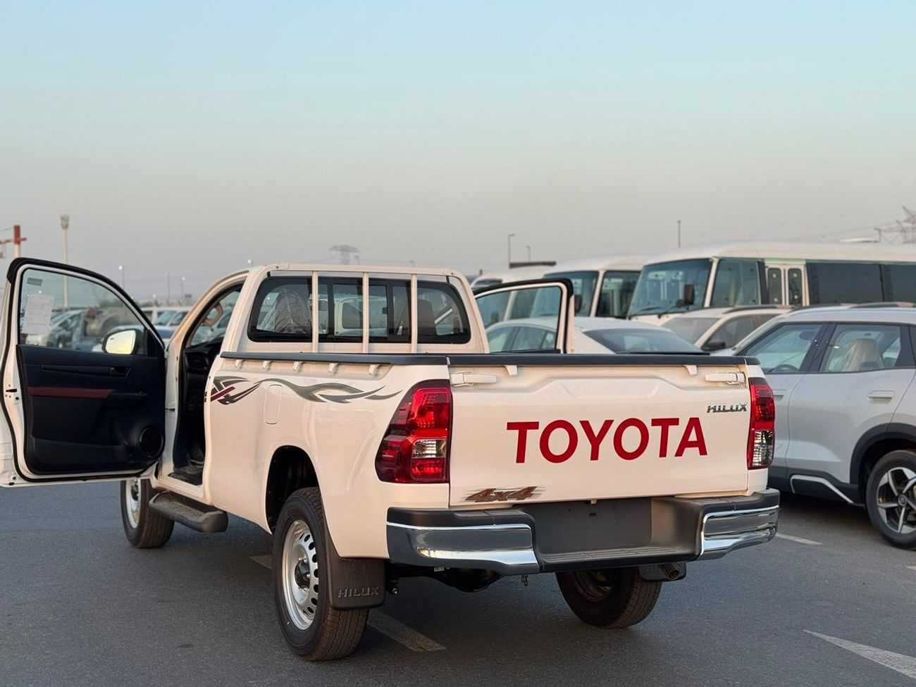 Toyota Hilux GL 2.7L Single Cab Utility