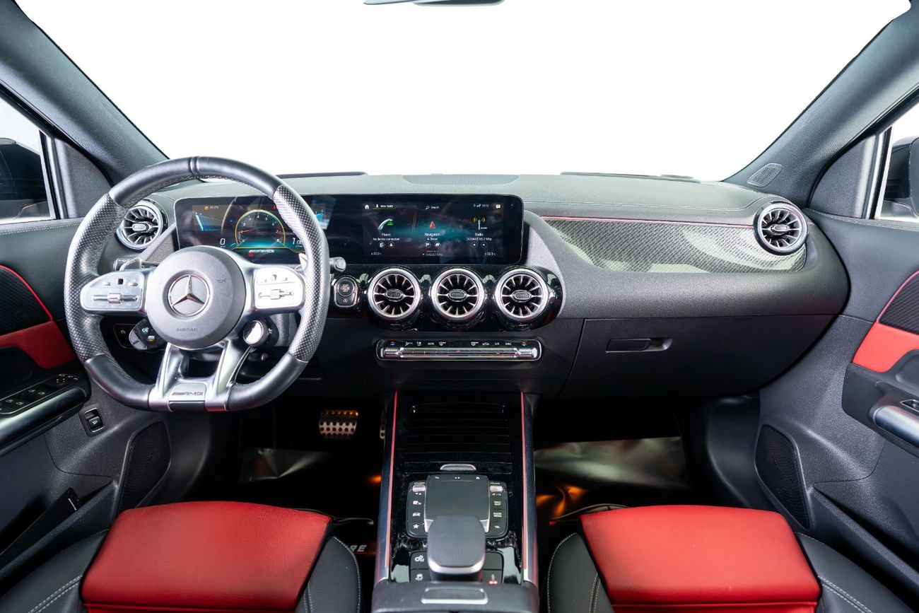 Mercedes-Benz A 35 AMG Std 2.0L GCC- EMC Abu Dhabi Warranty Service Package Until 04/2028