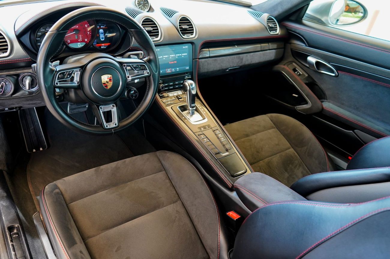 Porsche 718 Cayman GTS