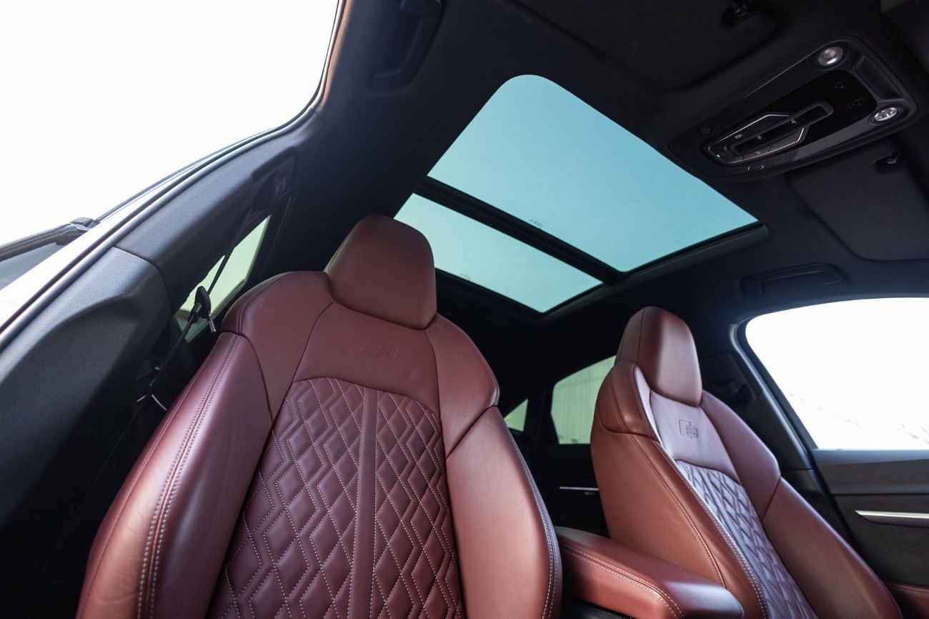 أودي اي ترون 55 Quattro