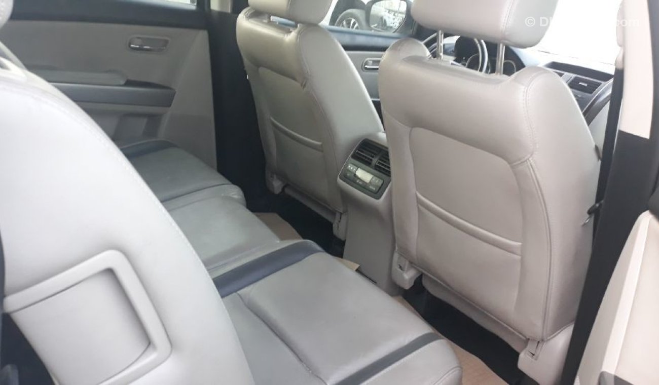 Mazda CX-9 2012 Full options Gulf Specs Full service agency  clean car