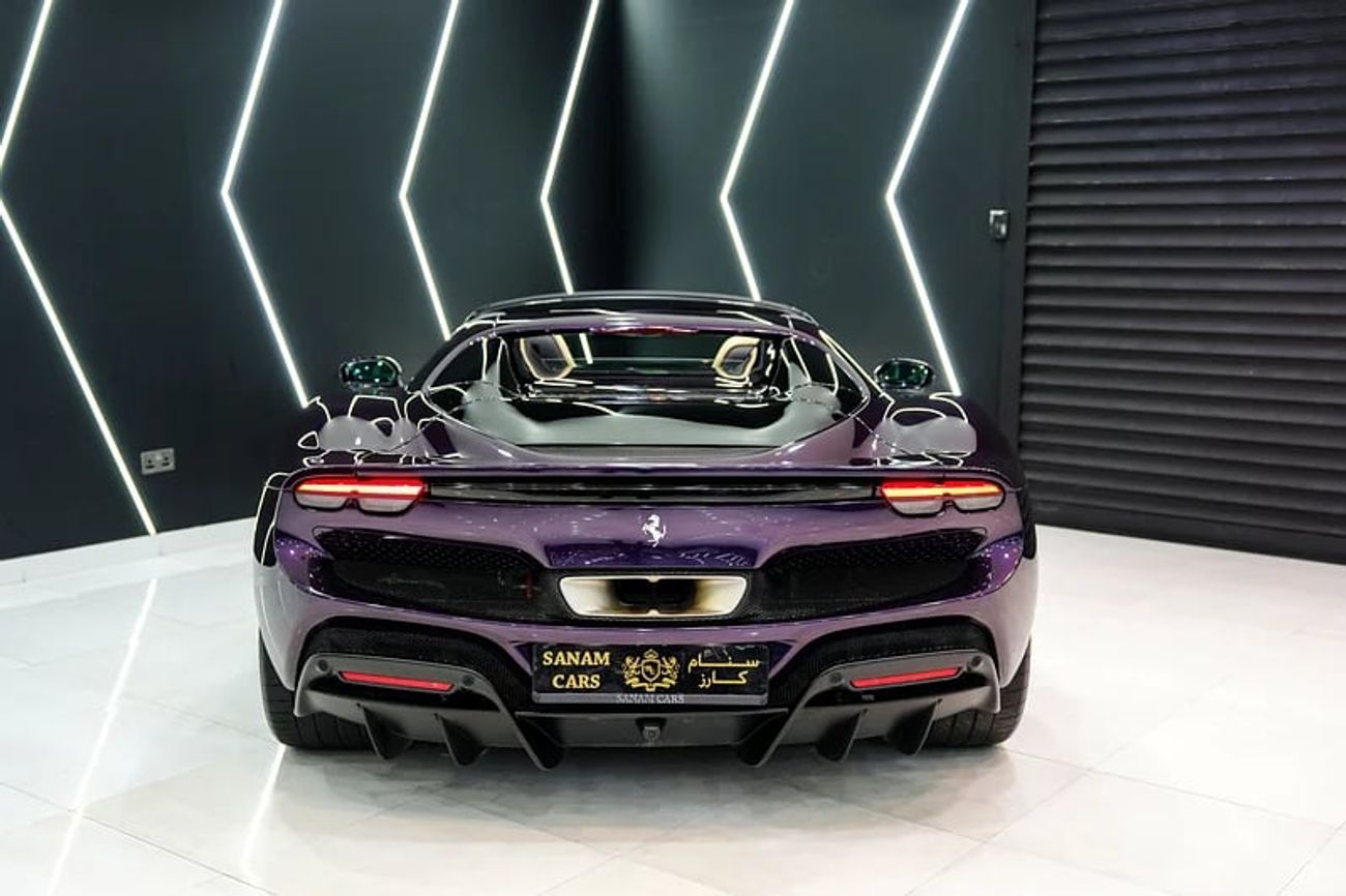 فيراري 296 GTS Standard