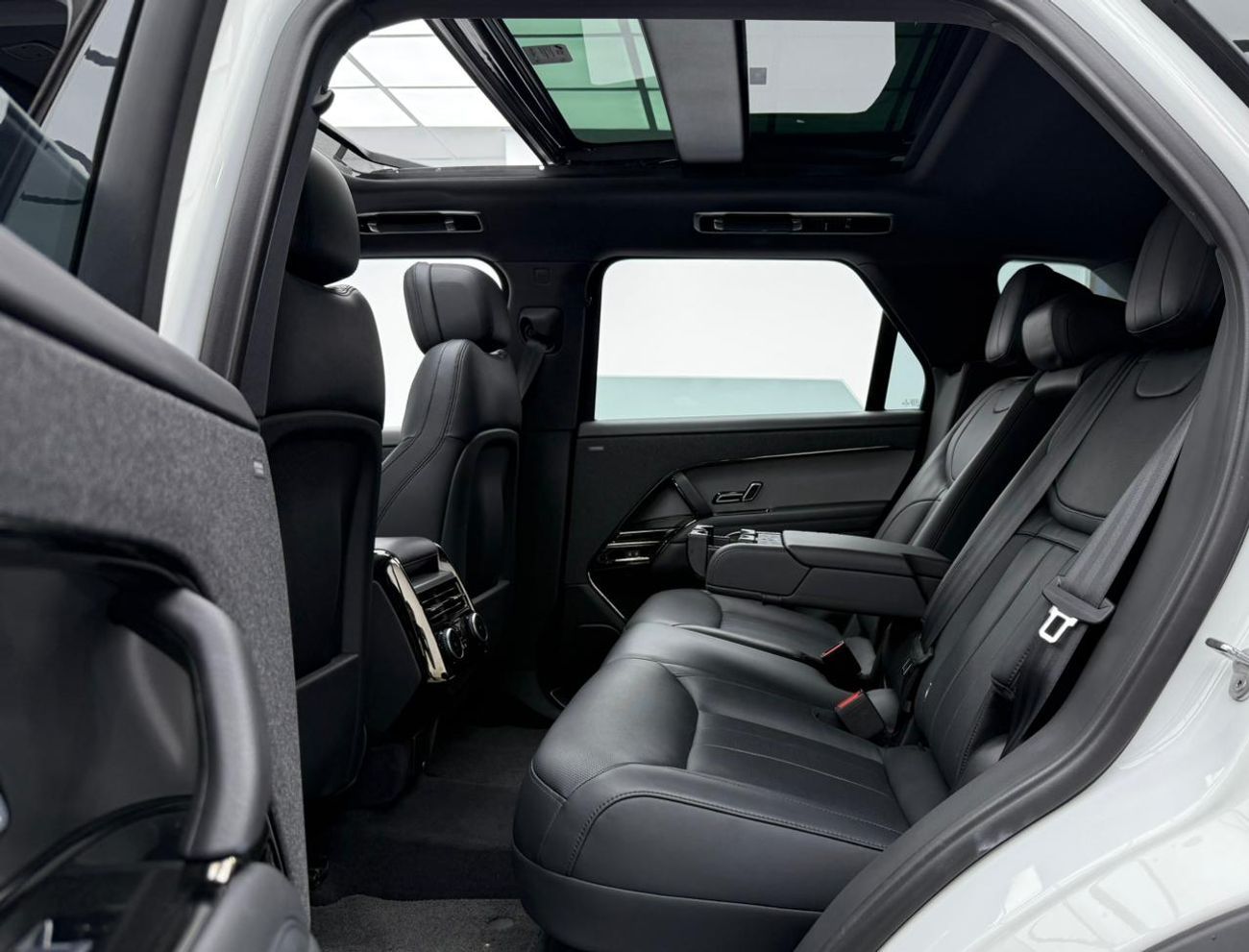 Land Rover Range Rover Sport HSE 2023 Range Rover Sport HSE, 2027 RR Warranty, Full RR Service History, Excellent Condition, GCC