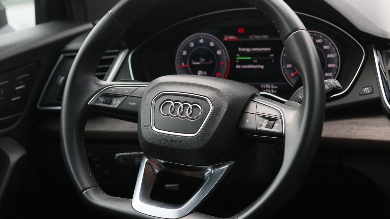 Audi Q5 45 TFSI S-LINE | Agency Warranty | Complete Service History | Zero Downpayment Support Available