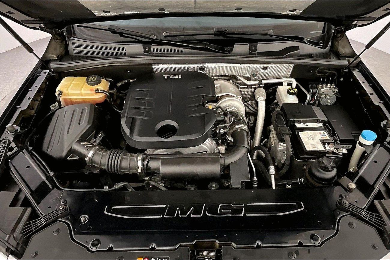 أم جي RX8 Luxury | شامل الضمان | 0 ﺪﻔﻋﺓ ﺃﻮﻟﻯ