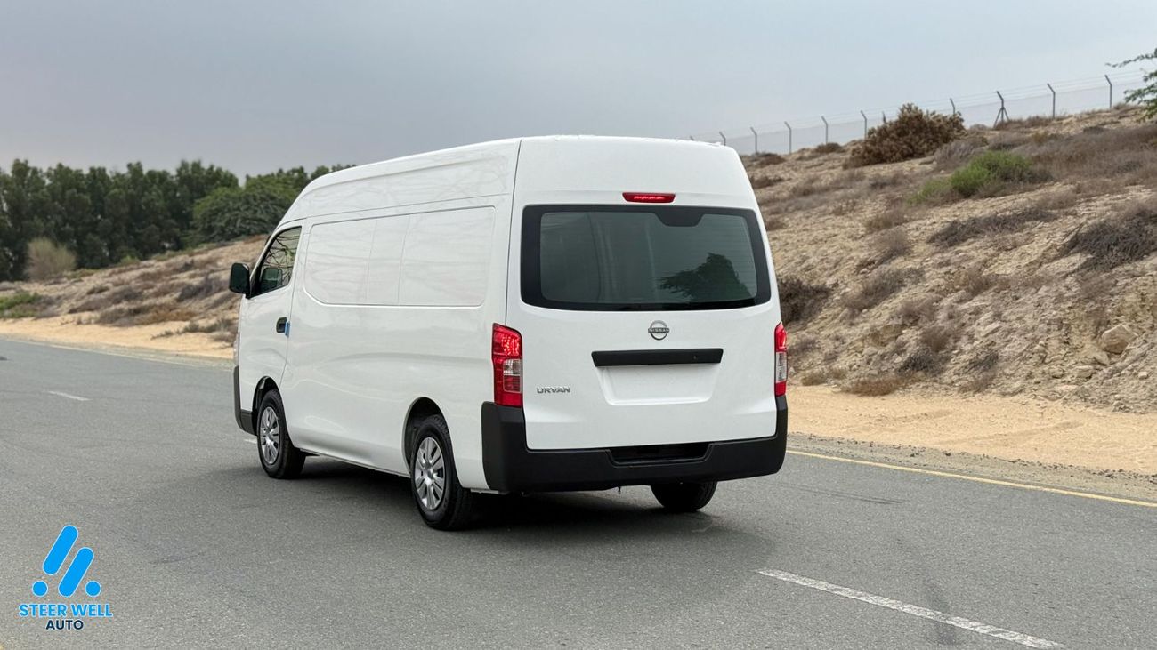 Nissan Urvan 3-Seater Manual (4-Door) NV350 Highroof Delivery Van GCC Manual White