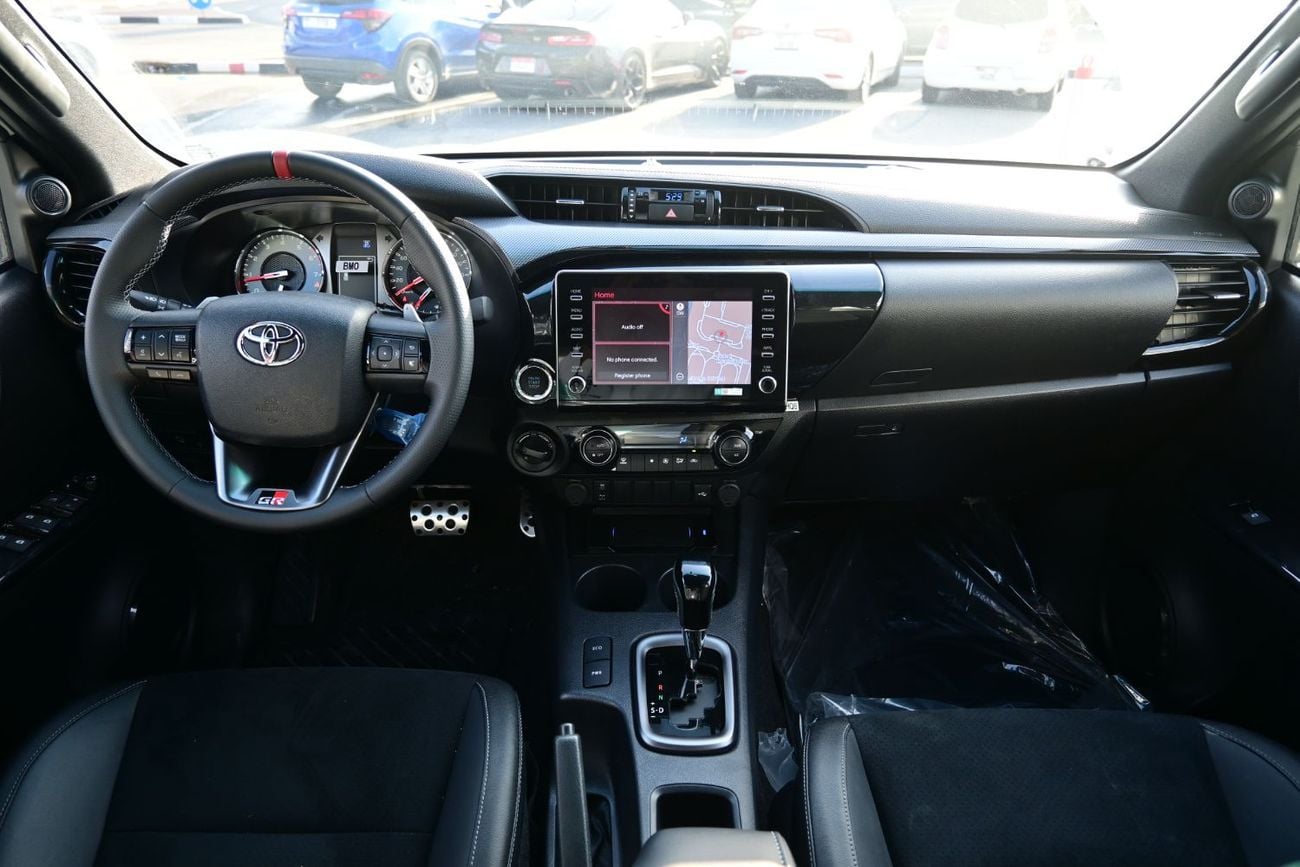 تويوتا هيلوكس Toyota Hilux GR Sport 4.0L V6, Petrol, 4WD, Pickup Color Black Model 2025