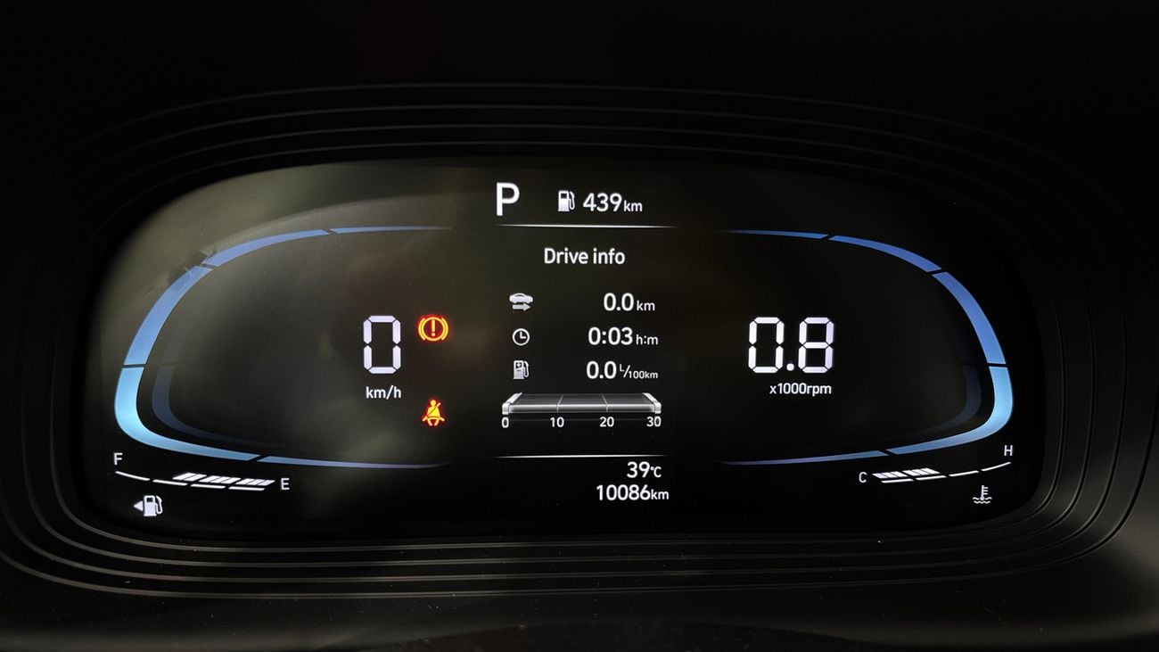 Hyundai Venue 2024 SMART | AED 665/Month | 0 DP | 30 Day Return | Warranty | Service History