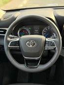 Toyota Highlander AWD Hybrid leather seats Full Option