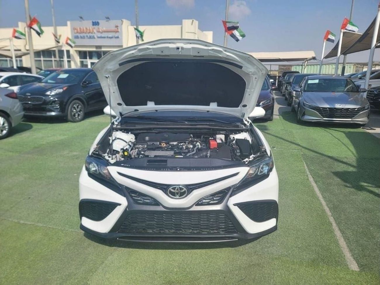 تويوتا كامري SE 2.5L (204 HP)