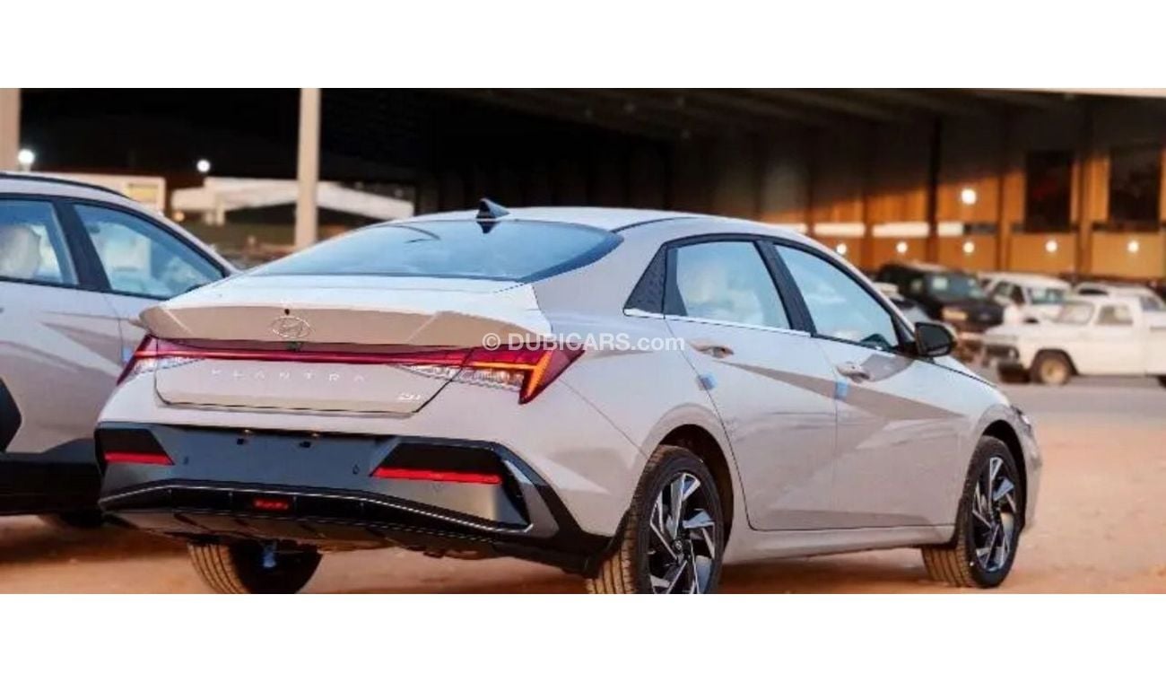Hyundai Elantra 2.0L PETROL 2024 GCC