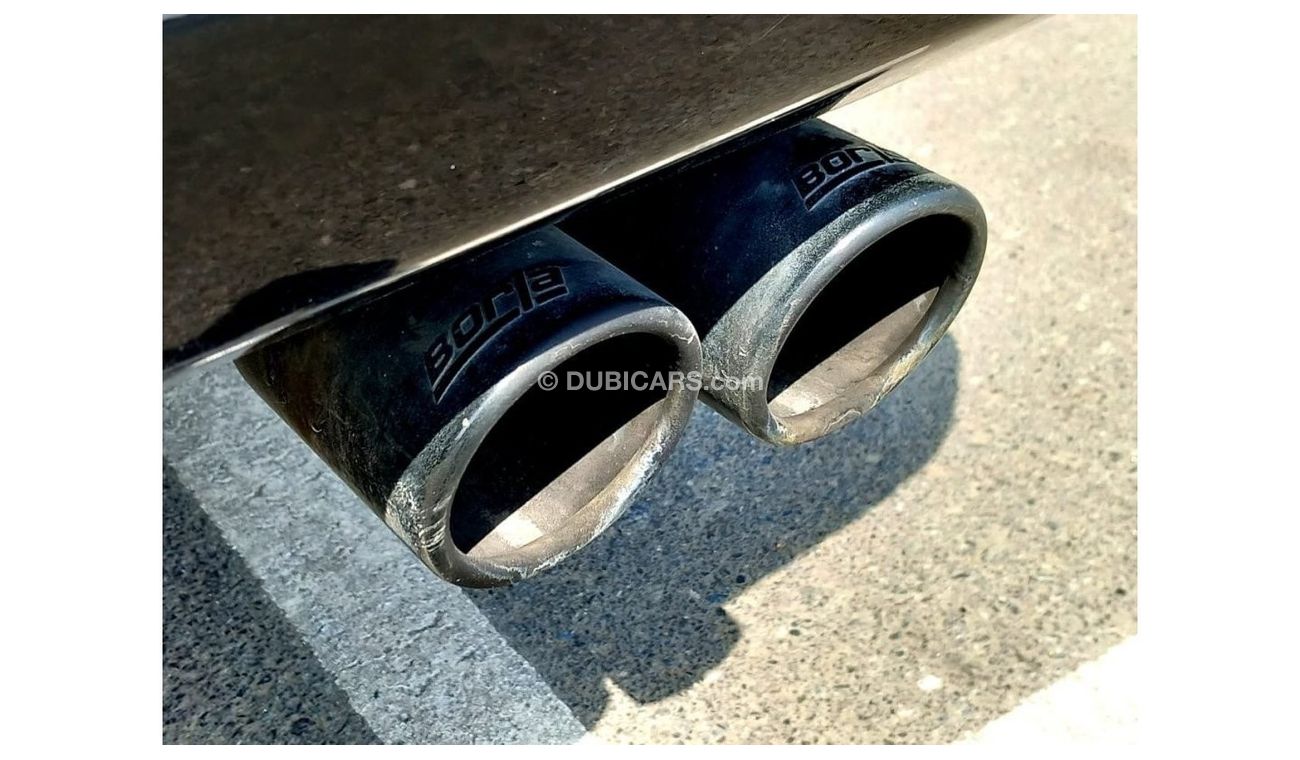 GMC Sierra AT4 خليجية