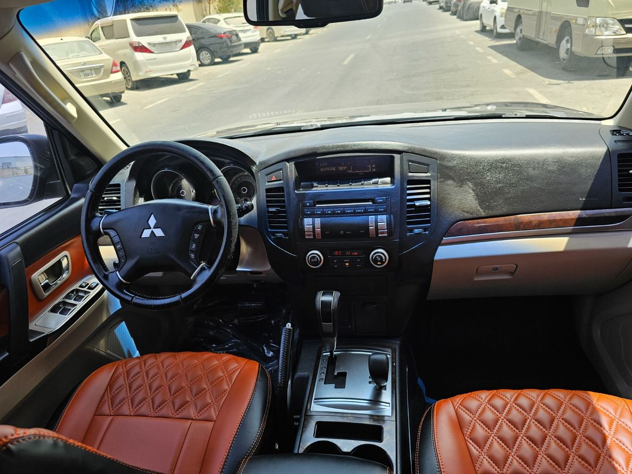 Mitsubishi Pajero GLS Base 3.5L (7 Seater)
