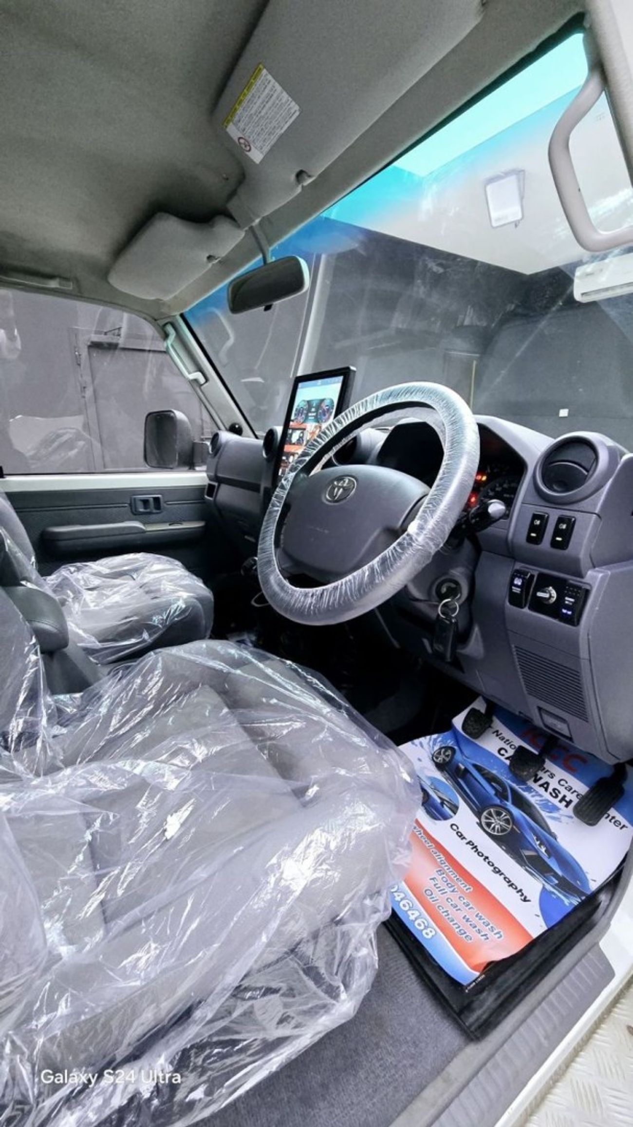 Toyota Land Cruiser Pick Up DIESEL 4.5 LITER ,RIGHT HAND DRIVE MANUAL GEAR