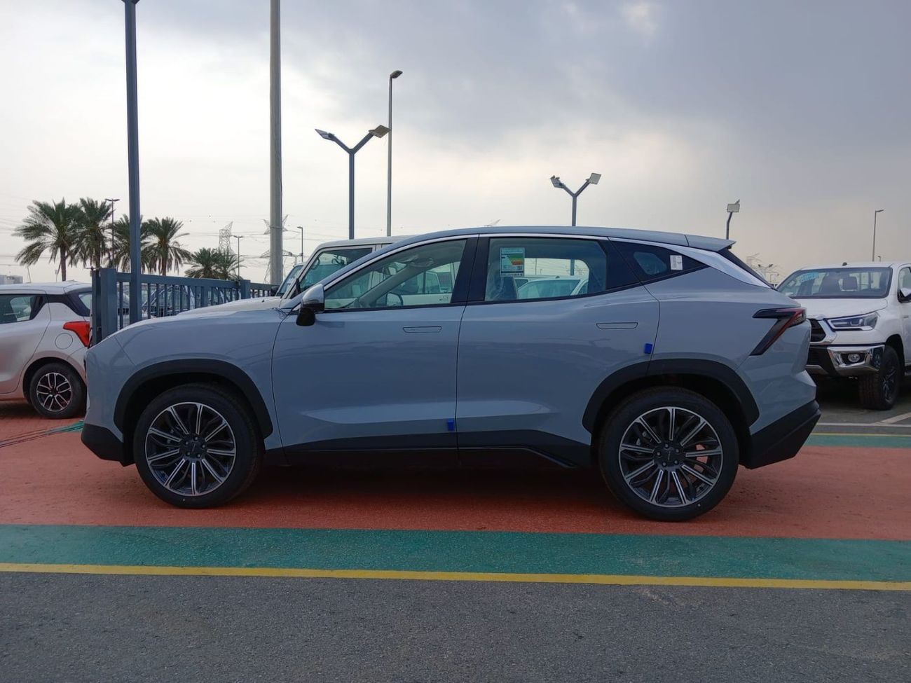 Jetour Dashing only for Export 1.6L Turbo FWD..SUV . cement grey color