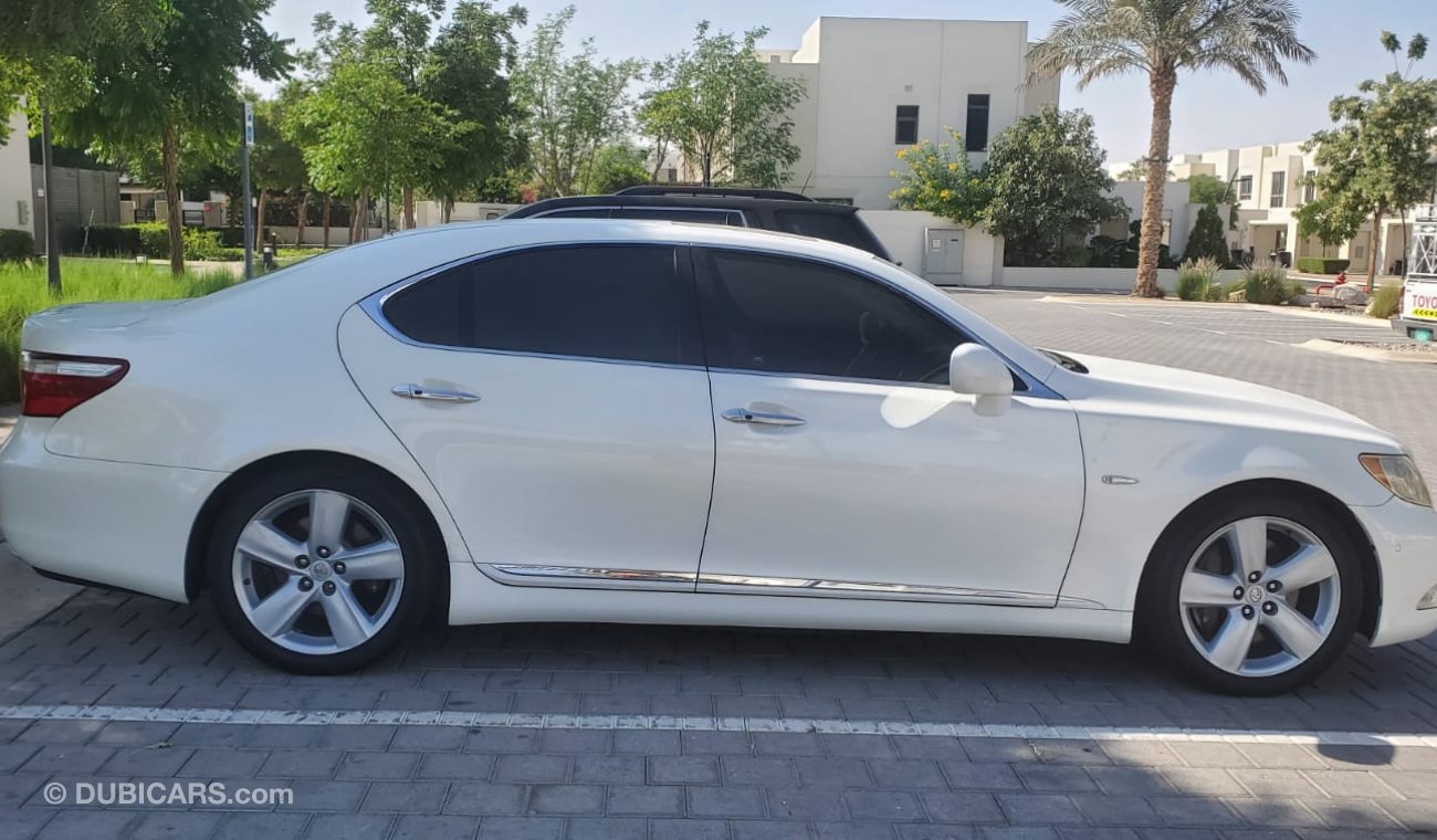 لكزس LS 460 2008 4.6L- Inspected by AutoHub