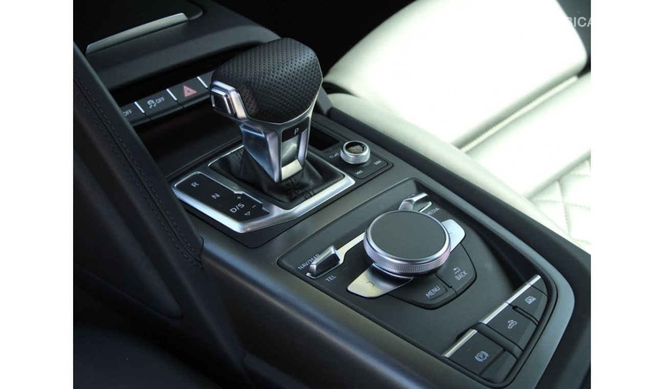 Audi R8 Spyder V10 RWD The Legend Of Audi AND last V10 Engine