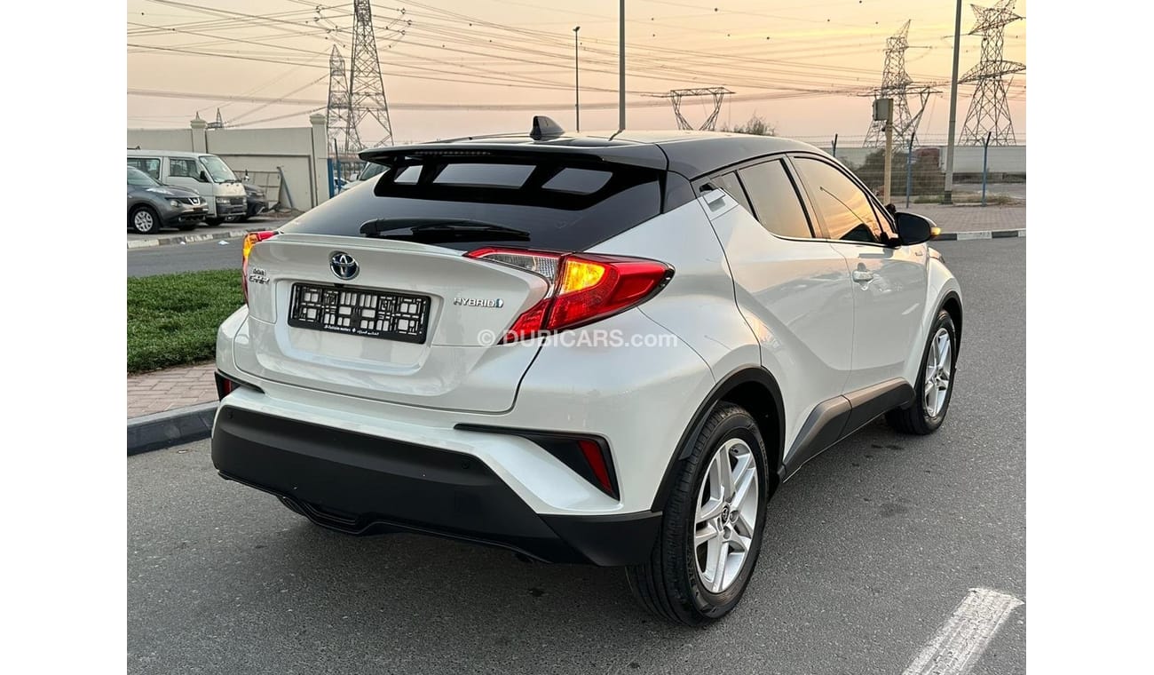 Toyota CHR Dynamic Toyota Ch-R 2021 Hybrid