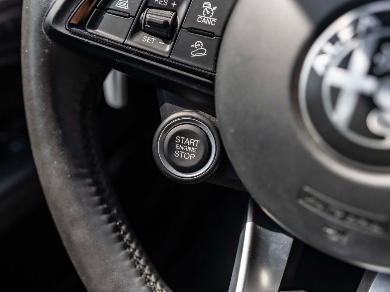 Alfa Romeo Stelvio Veloce 2.0L