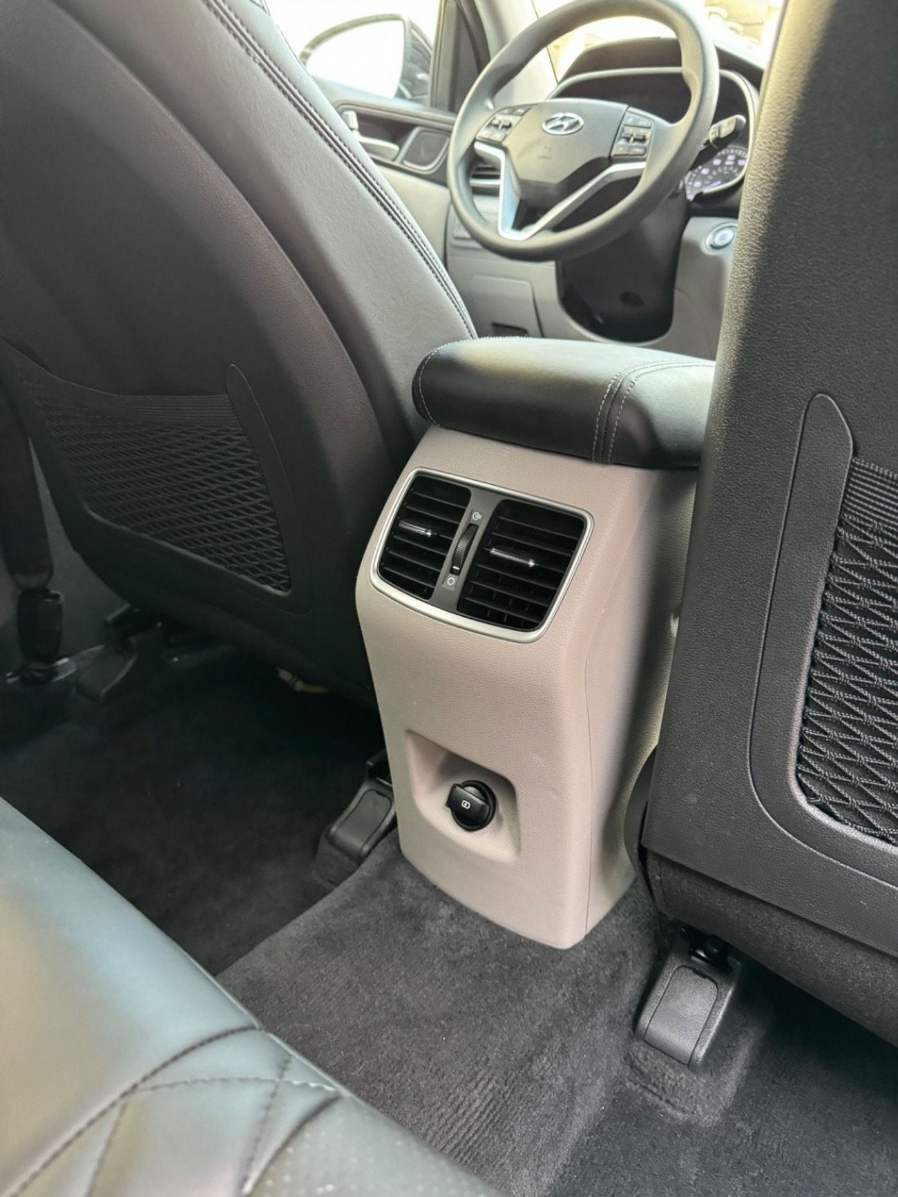 Hyundai Tucson 2.0L 2019 LIMITED KEYLESS LEATHER SEATS 2.4L USA IMPORTED