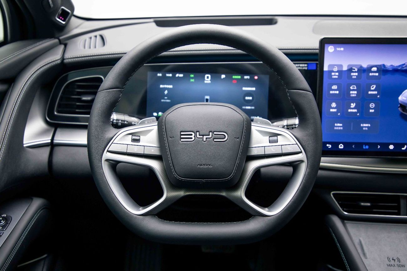 BYD Sealion 7 RWD Intelligent Driving - White Inside Black | Export Only