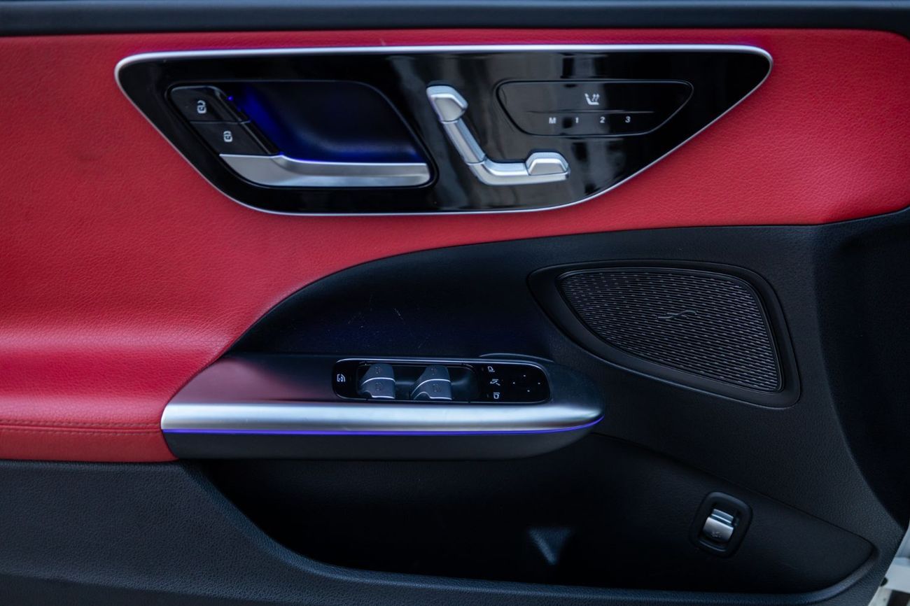 Mercedes-Benz C 200 Premium 2.0L