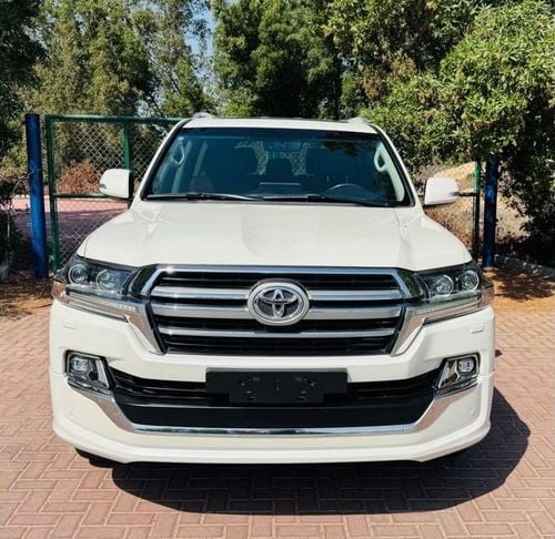 تويوتا لاند كروزر GXR 4.0L (271 HP) 4WD