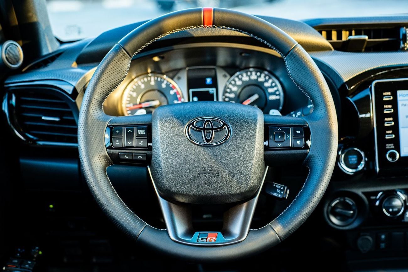 تويوتا هيلوكس ADVENTURE Toyota Hilux GR Sport 4.0L V6 2026  4WD Automatic