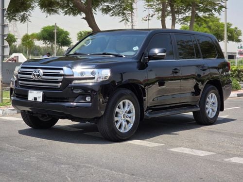 تويوتا لاند كروزر VXR