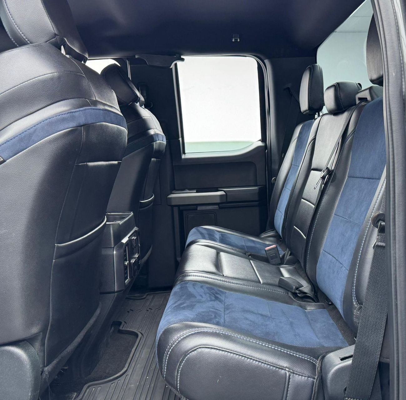 Ford F-150 2020 Ford Raptor Performance, Ford Service History, Ford Warranty, Full Option, GCC